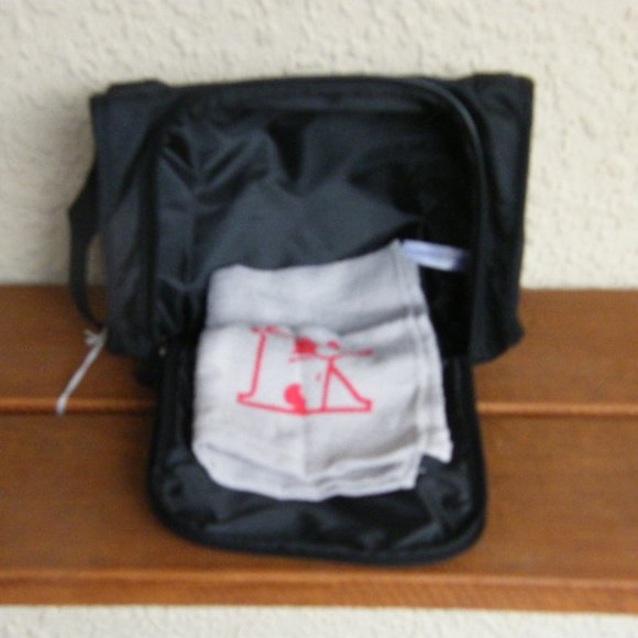 Men's Travel Bag with Towel - Picture 2 of 2